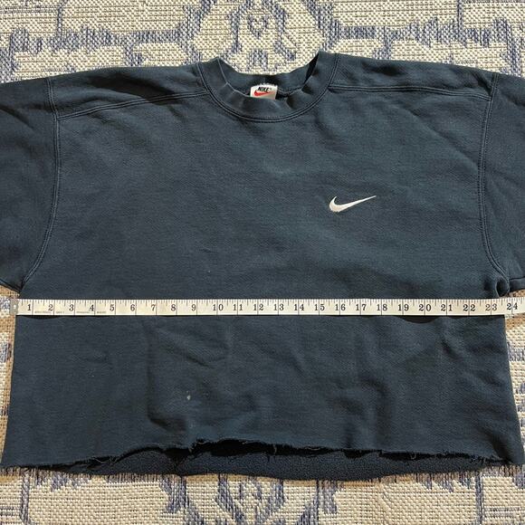 VTG 90's Black Nike Copped Swoosh Crewneck Boxy Sweatshirt SZ L - Picture 5 of 6